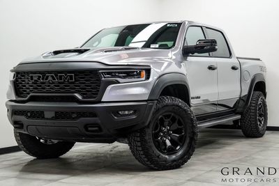 2025 Ram 1500 - 1C6SRFUP9SN585408