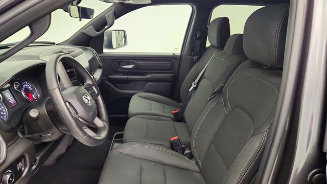 2025 Ram 1500 Tradesman 4x2 Crew Cab 5'7'' Box w/ I6 Turbo & Level 1 Equipment - 23039987 - 16