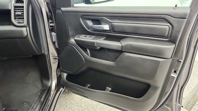 2025 Ram 1500 Tradesman 4x2 Crew Cab 5'7'' Box w/ I6 Turbo & Level 1 Equipment - 23039987 - 22