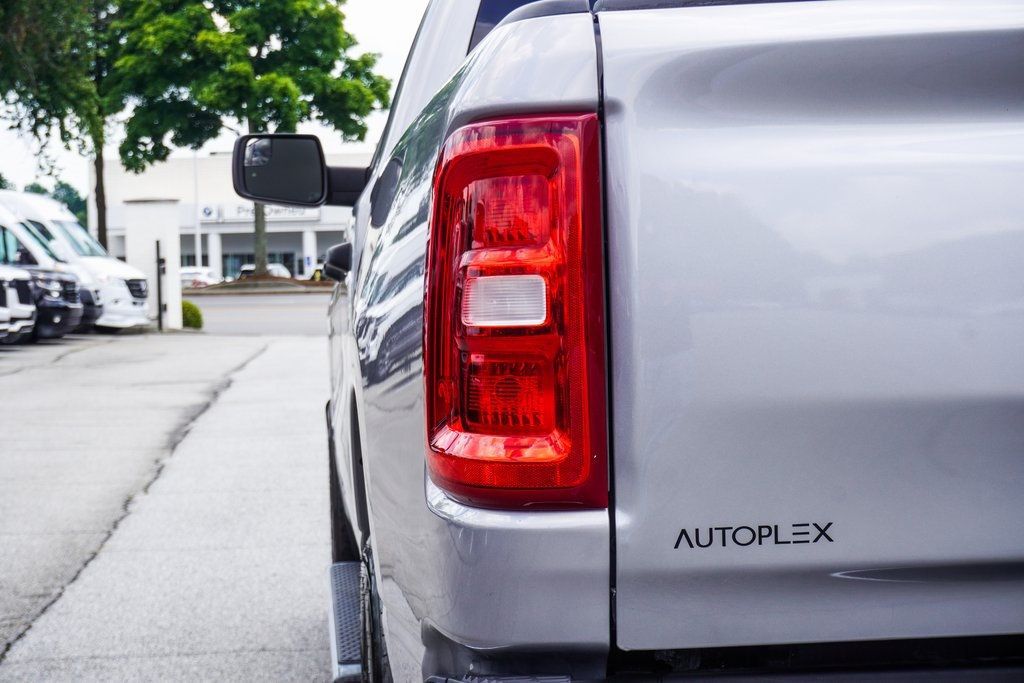 2025 Ram 1500 Tradesman photo 13