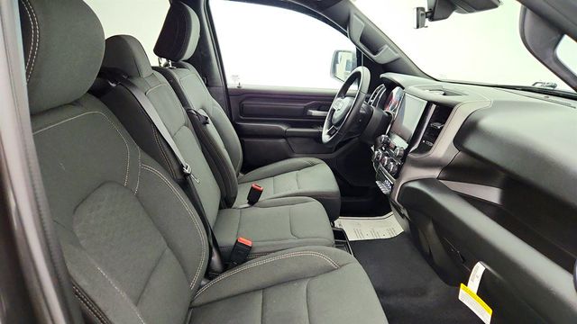 2025 Ram 1500 Tradesman 4x4 Crew Cab 5'7'' Box w/ Level 1 Equip & 20'' Wheels - 22978363 - 18