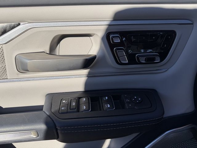 2025 Ram 1500 Tungsten 4x4 Crew Cab 5'7" Box - 23088305 - 18