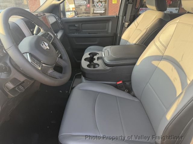 2025 Ram 2500 Tradesman 4x4 Crew Cab 6'4 - 23086764 - 10
