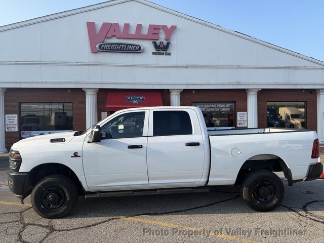 2025 Ram 2500 Tradesman 4x4 Crew Cab 6'4 - 23086764 - 3