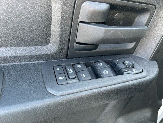 2025 Ram 2500 Tradesman 4x4 Crew Cab 6'4 - 23071287 - 11