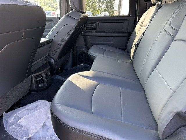 2025 Ram 2500 Tradesman 4x4 Crew Cab 6'4 - 23071287 - 7