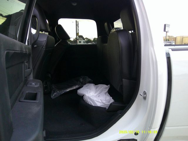 2025 Ram 2500 Tradesman 4x4 Crew Cab 6'4 - 23092246 - 13