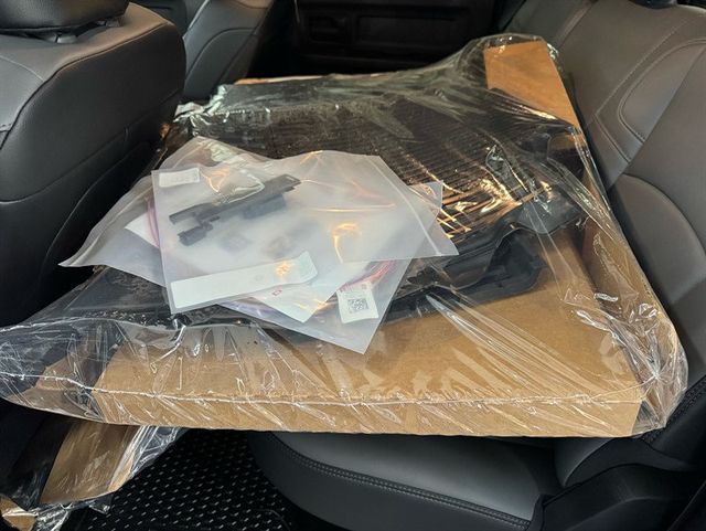 2025 Ram 2500 Tradesman 4x4 Crew Cab 8' Box - 23026471 - 25