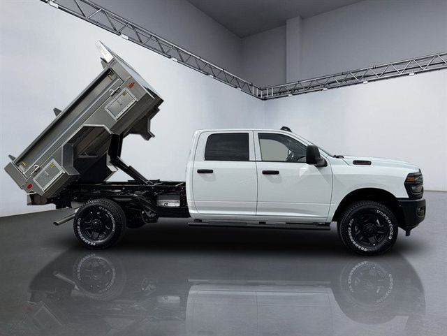 2025 Ram 2500 Tradesman 4x4 Crew Cab 8' Box - 23026471 - 3