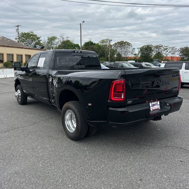 2025 Ram 3500 Laramie - 23025579 - 4