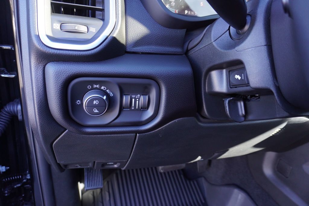 2025 Ram 3500 LARAMIE NIGHT EDITION - 22934690 - 33