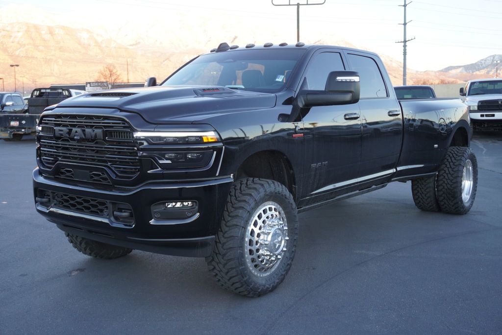 2025 Ram 3500 LARAMIE NIGHT EDITION - 22959087 | Video 1