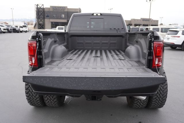 2025 Ram 3500 LARAMIE NIGHT EDITION - 22963675 - 10