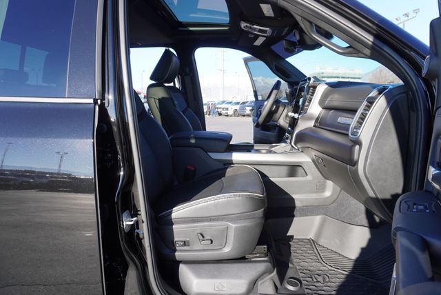 2025 Ram 3500 LARAMIE NIGHT EDITION - 22963675 - 27