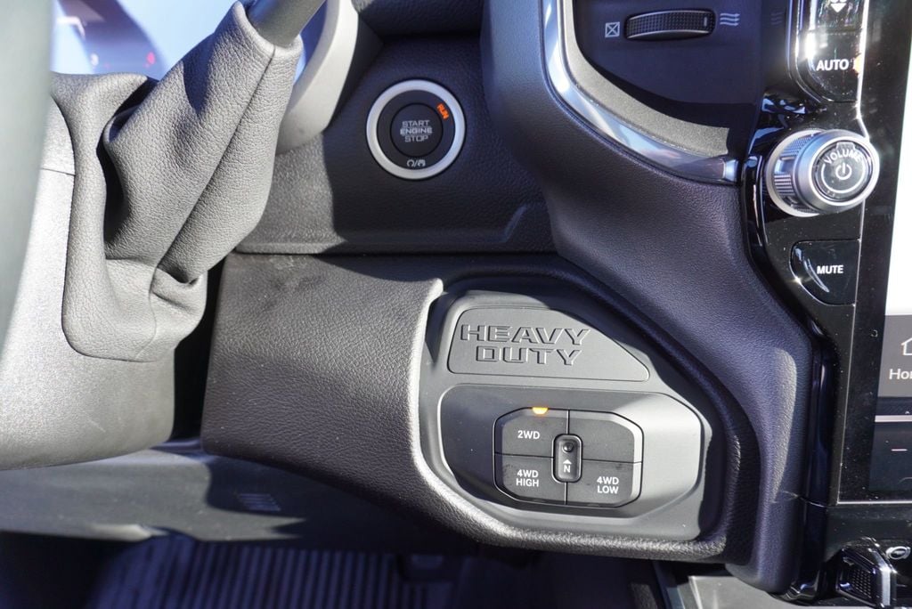 2025 Ram 3500 LARAMIE NIGHT EDITION - 22963675 - 51