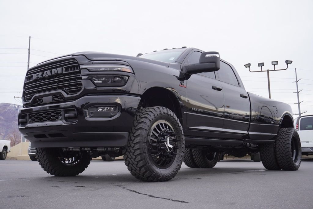 2025 Ram 3500 LARAMIE NIGHT EDITION - 22963675 - 5