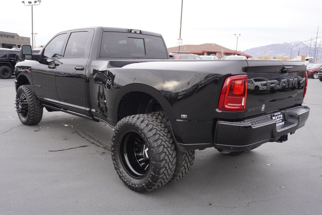 2025 Ram 3500 LARAMIE NIGHT EDITION - 22963675 - 7