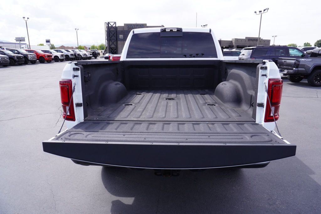 2025 Ram 3500 LIMITED NIGHT EDITION - 23020547 - 10