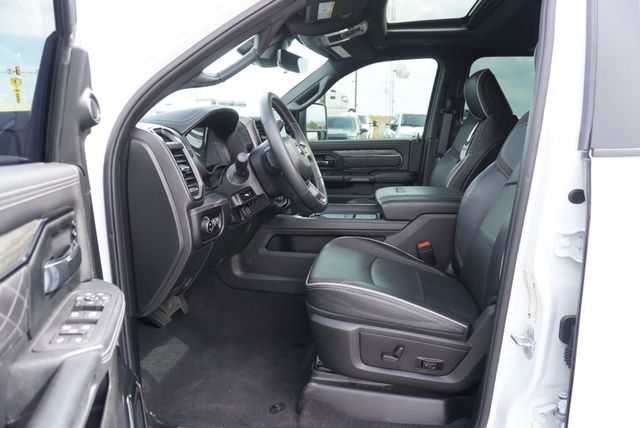 2025 Ram 3500 LIMITED NIGHT EDITION - 23020547 - 21