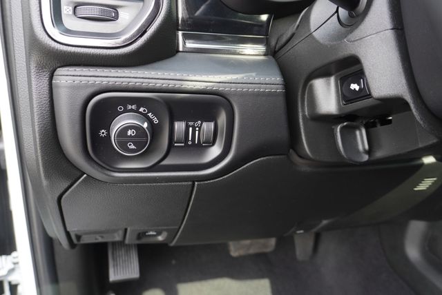 2025 Ram 3500 LIMITED NIGHT EDITION - 23020547 - 29