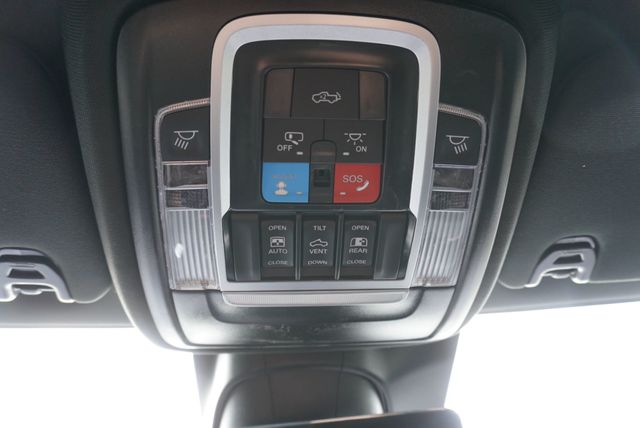 2025 Ram 3500 LIMITED NIGHT EDITION - 23020547 - 47
