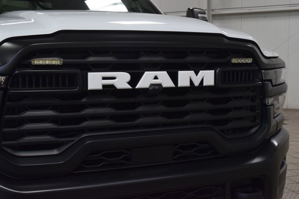 2025 Ram 3500 Chassis Cab 3500 CREW 4X4 * CUMMINS * 9' FLATBED W/ BOXES & AUX TANK - 23051911 - 4