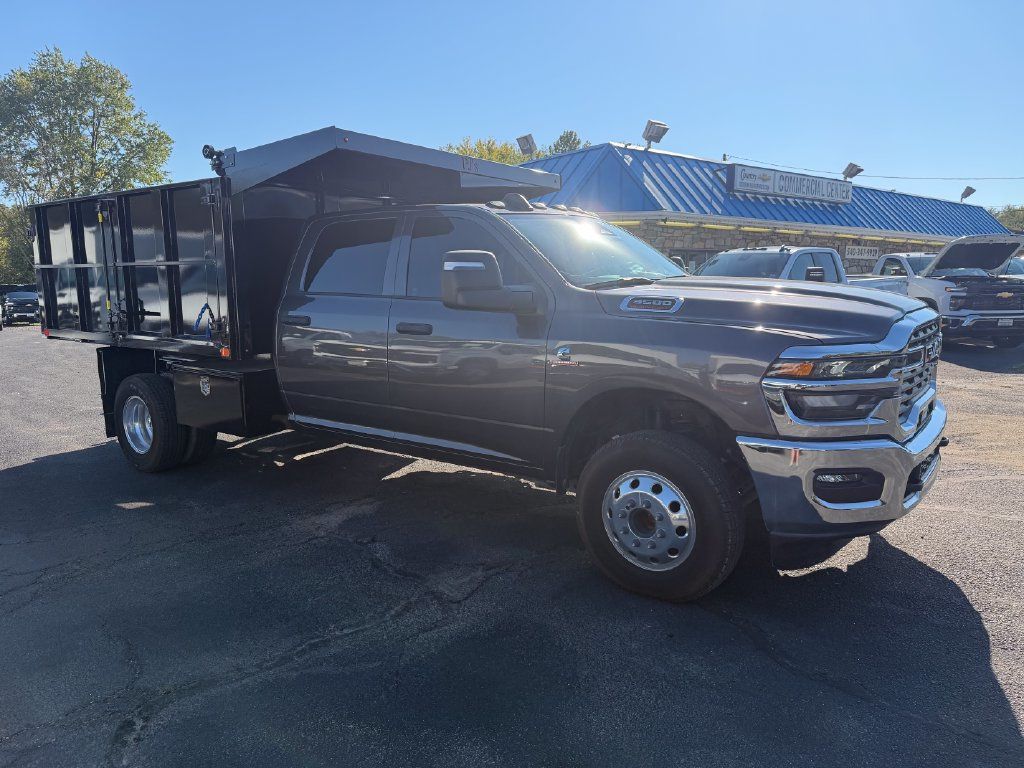 2025 Ram 3500 Chassis Cab Tradesman 4WD Crew Cab 60" CA 172.4" WB - 23082318 - 3
