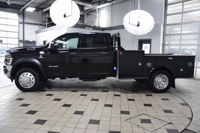 2025 Ram 5500 Chassis Cab 5500 CREW 4X4 * BIG HORN * CUMMINS * NEW CM UTILITY-HAULER - 22912511 - 2