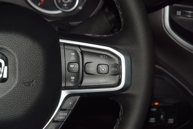 2025 Ram 5500 Chassis Cab 5500 CREW 4X4 * BIG HORN * CUMMINS * NEW CM UTILITY-HAULER - 22912511 - 34