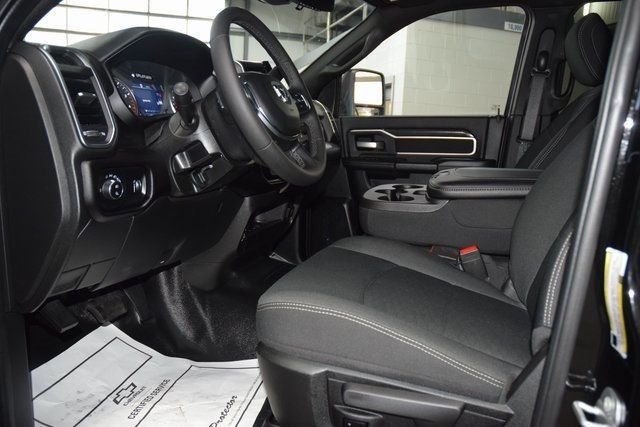 2025 Ram 5500 Chassis Cab 5500 CREW 4X4 * BIG HORN * CUMMINS * NEW CM UTILITY-HAULER - 22912511 - 36