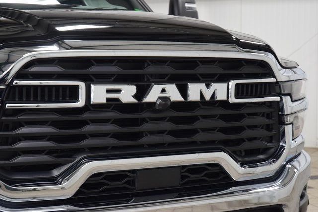 2025 Ram 5500 Chassis Cab 5500 CREW 4X4 * BIG HORN * CUMMINS * NEW CM UTILITY-HAULER - 22912511 - 4