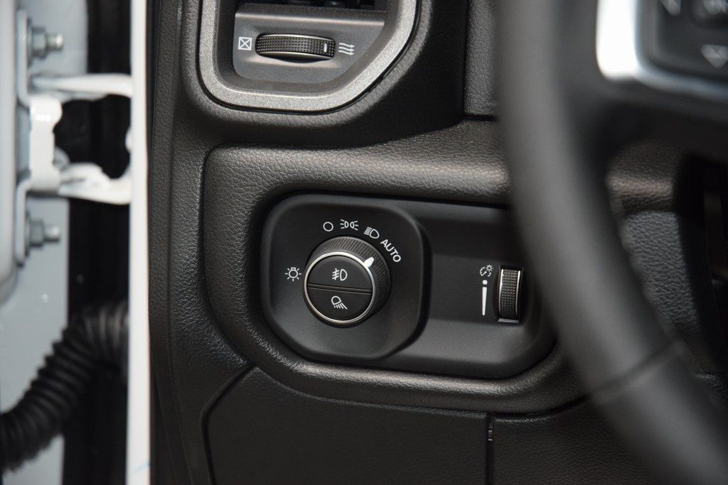 2025 Ram 5500 Chassis Cab 5500 CREW 4X4 * CUMMINS * 11' PJ'S MASON DUMP * DROP SIDES - 22981962 - 26