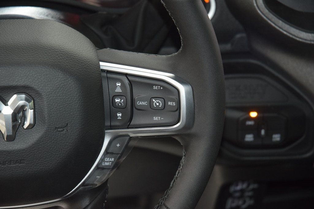 2025 Ram 5500 Chassis Cab 5500 CREW 4X4 * CUMMINS * 11' PJ'S MASON DUMP * DROP SIDES - 22981962 - 29