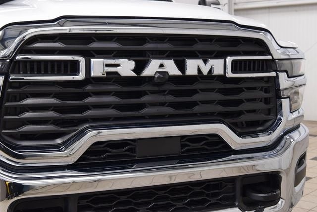 2025 Ram 5500 Chassis Cab 5500 CREW 4X4 * CUMMINS * 11' PJ'S MASON DUMP * DROP SIDES - 22981962 - 4