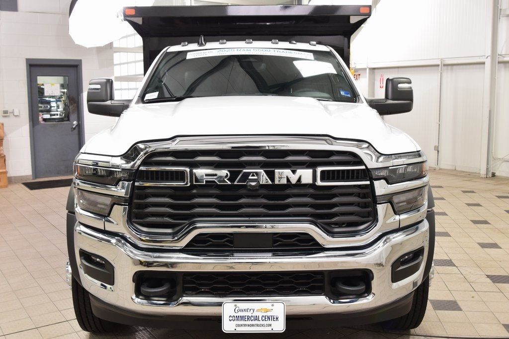 2025 Ram 5500 Chassis Cab 5500 CREW 4X4 * CUMMINS * NEW 12' LANDSCAPE DUMP  - 22959452 - 1