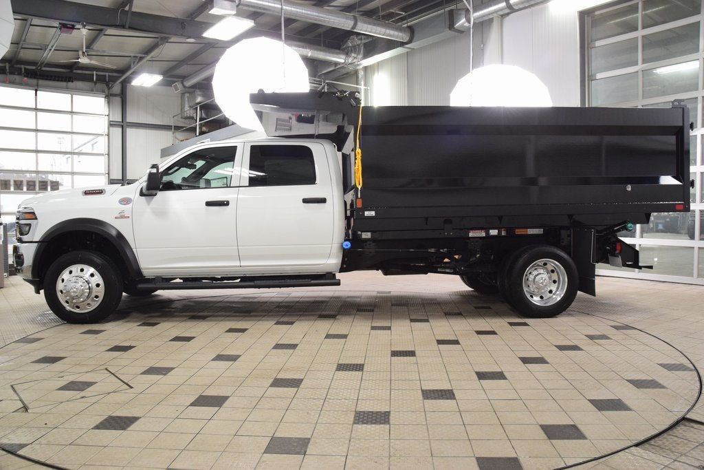 2025 Ram 5500 Chassis Cab 5500 CREW 4X4 * CUMMINS * NEW 12' LANDSCAPE DUMP  - 22959452 - 2