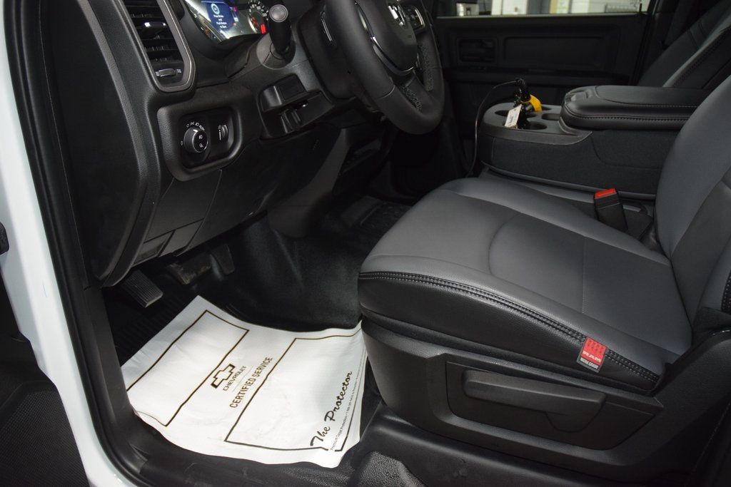 2025 Ram 5500 Chassis Cab 5500 CREW 4X4 * CUMMINS * NEW 12' LANDSCAPE DUMP  - 22959452 - 29