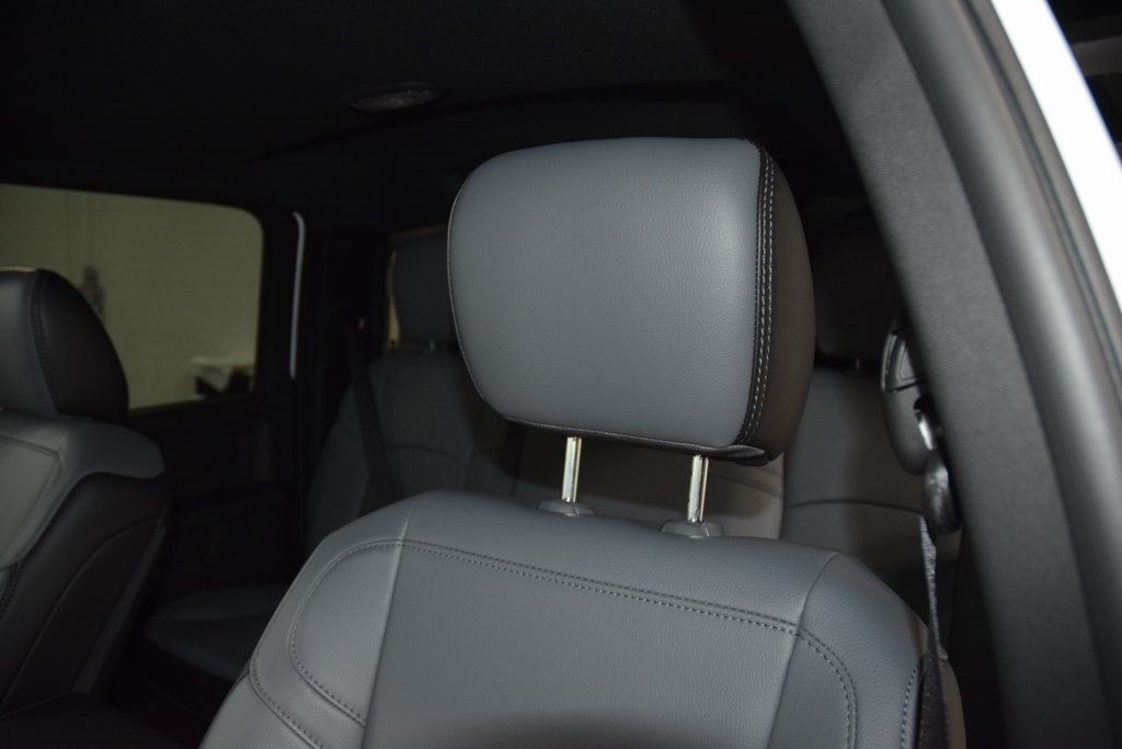 2025 Ram 5500 Chassis Cab 5500 CREW 4X4 * CUMMINS * NEW 12' LANDSCAPE DUMP  - 22959452 - 30