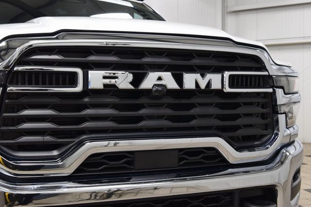 2025 Ram 5500 Chassis Cab 5500 CREW 4X4 * CUMMINS * NEW 12' LANDSCAPE DUMP  - 22959452 - 4