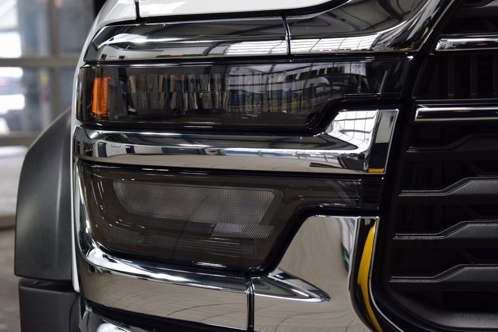 2025 Ram 5500 Chassis Cab 5500 CREW 4X4 * CUMMINS * NEW 12' LANDSCAPE DUMP  - 22959452 - 5