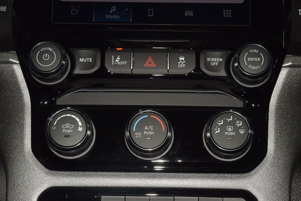 2025 Ram 5500 Chassis Cab 5500 CREW 4X4 * CUMMINS * NEW 12' LANDSCAPE DUMP - 22981982 - 21