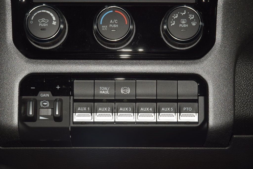 2025 Ram 5500 Chassis Cab 5500 CREW 4X4 * CUMMINS * NEW 12' LANDSCAPE DUMP - 22981982 - 22