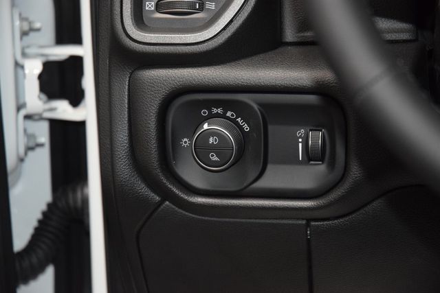 2025 Ram 5500 Chassis Cab 5500 CREW 4X4 * CUMMINS * NEW 12' LANDSCAPE DUMP - 22981982 - 25