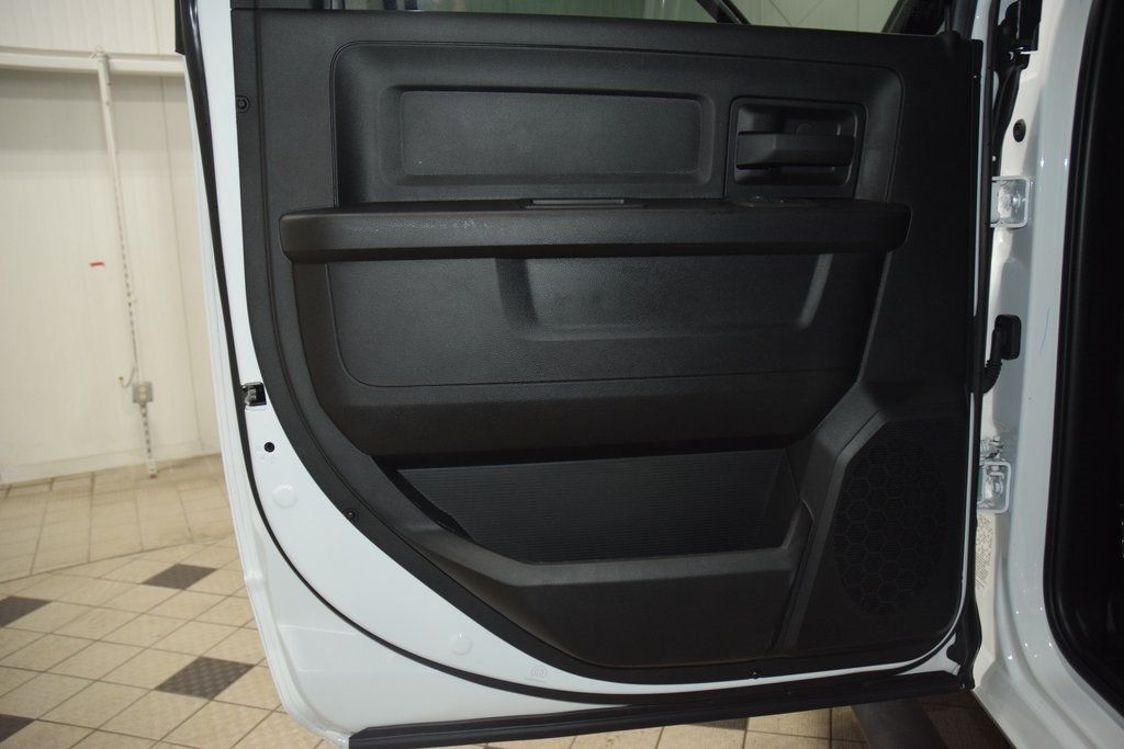 2025 Ram 5500 Chassis Cab 5500 CREW 4X4 * CUMMINS * NEW 12' LANDSCAPE DUMP - 22981982 - 33