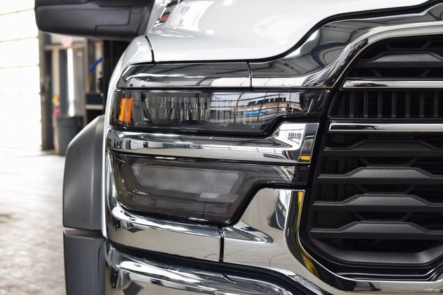 2025 Ram 5500 Chassis Cab 5500 CREW 4X4 * CUMMINS * NEW 12' LANDSCAPE DUMP - 22981982 - 5