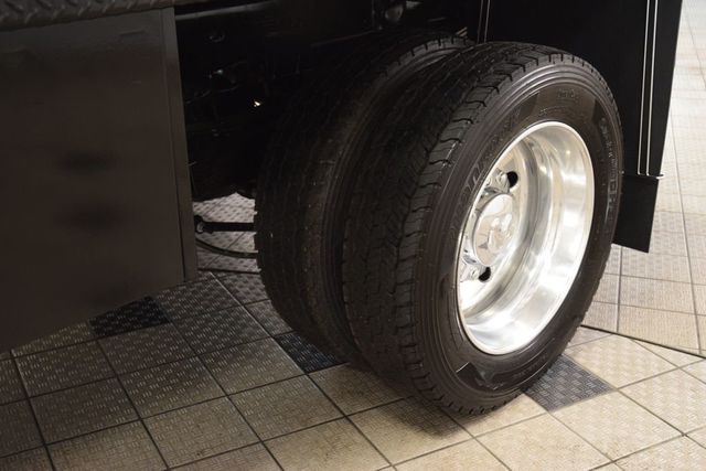 2025 Ram 5500 Chassis Cab 5500 CREW 4X4 * CUMMINS * NEW PJ'S CONCRETE BODY  - 22988804 - 17