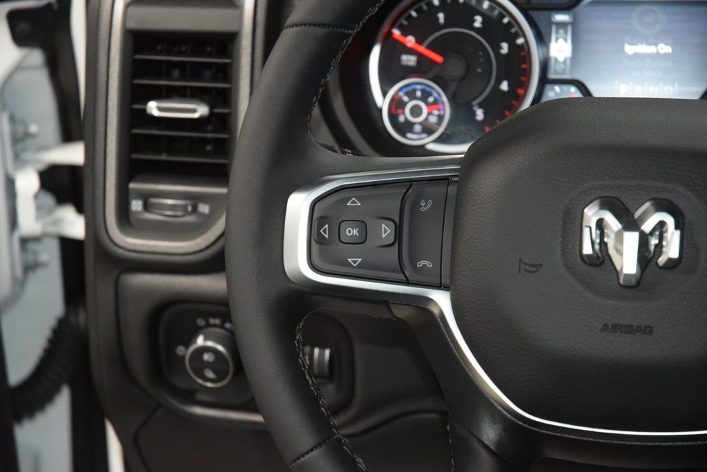 2025 Ram 5500 Chassis Cab 5500 CREW 4X4 * CUMMINS * NEW PJ'S CONCRETE BODY  - 22988804 - 26