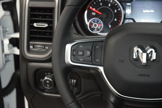 2025 Ram 5500 Chassis Cab 5500 CREW 4X4 * CUMMINS * NEW PJ'S CONCRETE BODY  - 22988804 - 26