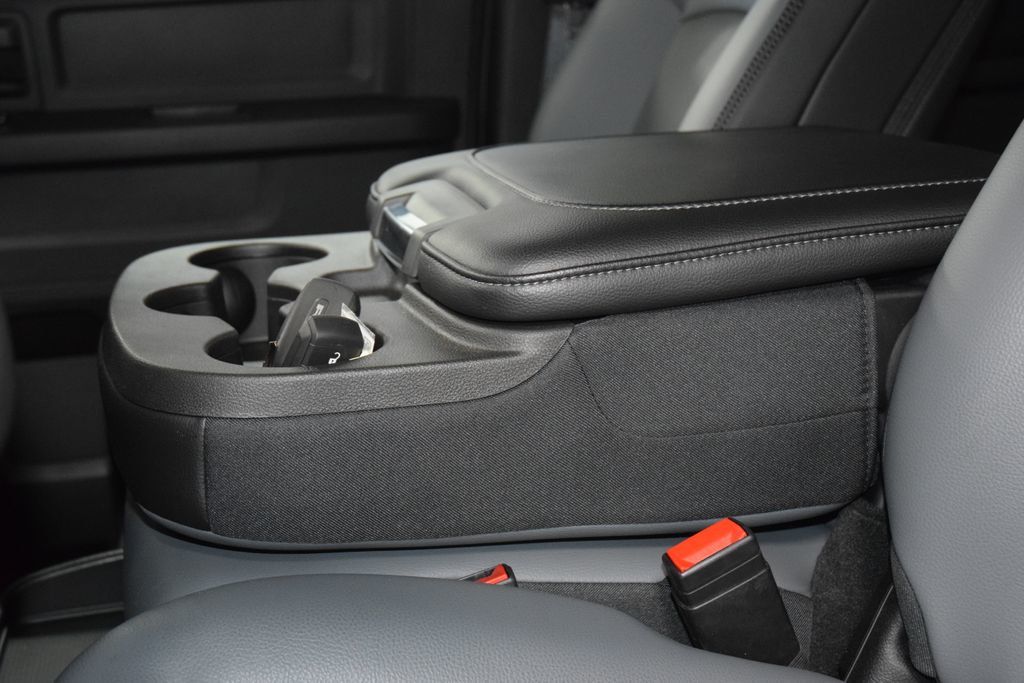 2025 Ram 5500 Chassis Cab 5500 CREW 4X4 * CUMMINS * NEW PJ'S CONCRETE BODY  - 22988804 - 30