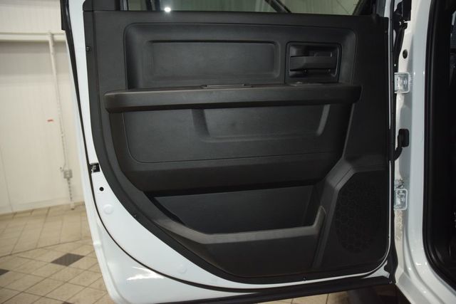 2025 Ram 5500 Chassis Cab 5500 CREW 4X4 * CUMMINS * NEW PJ'S CONCRETE BODY  - 22988804 - 32